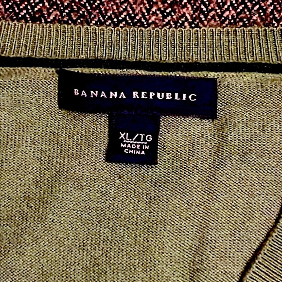 Silk & Cashmere Blend Banana Republic Classic V-Neck Green Sweater sz XL - Picture 3 of 7